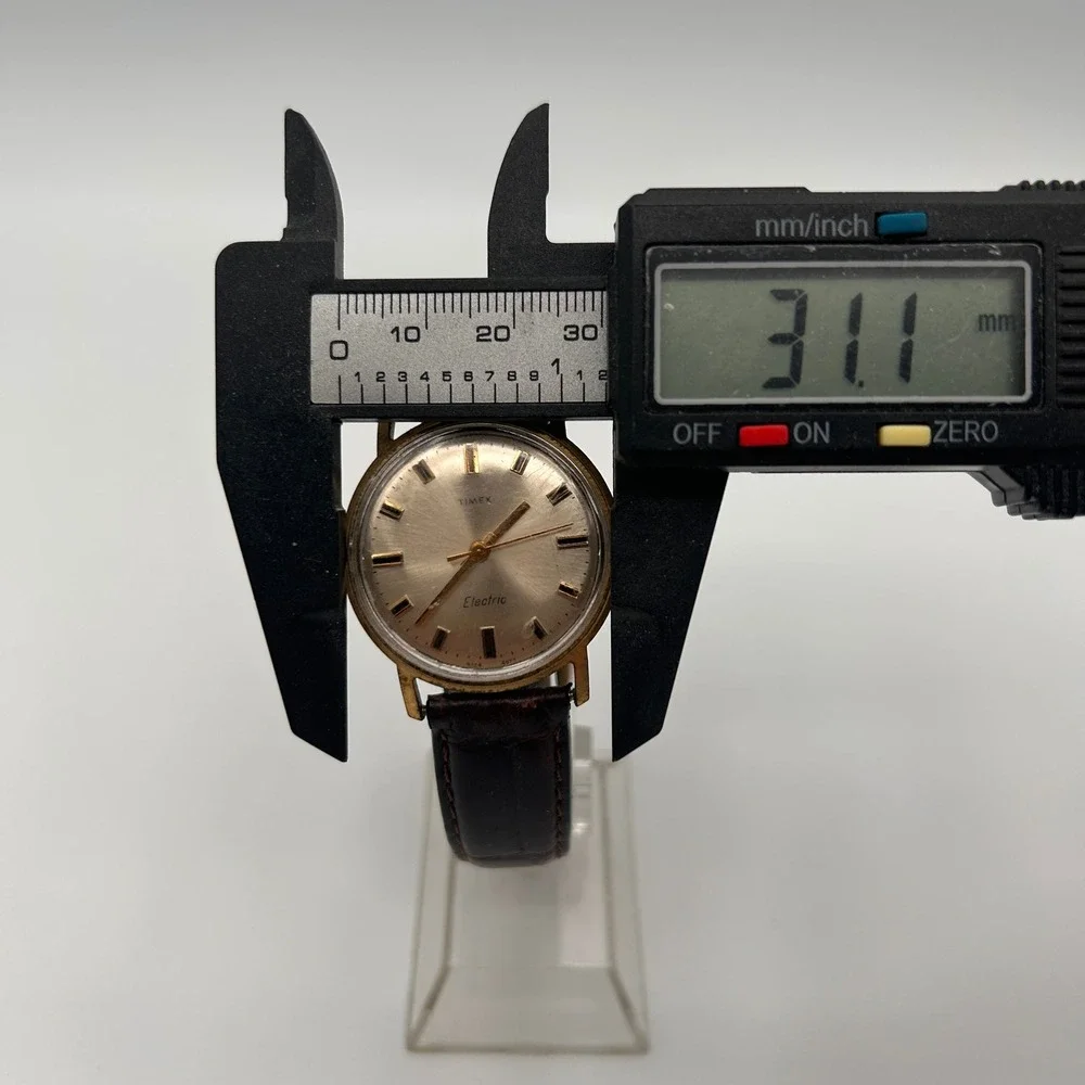 Vtg‎ Timex Electric Mens Watch Gold Tone Champagne Dial Brown Leather FOR REPAIR